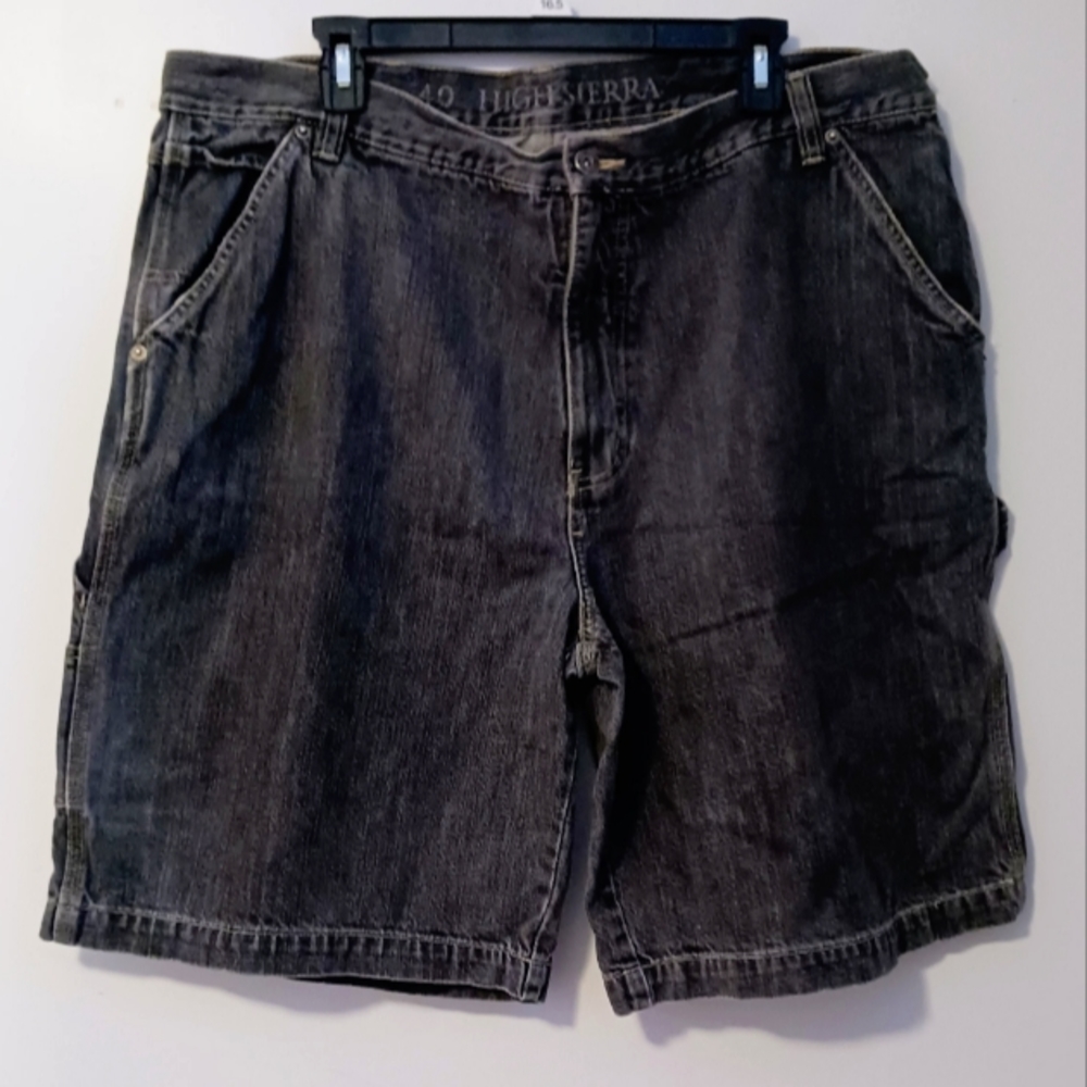 Men's High Sierra Faded Black Denim Shorts. Size 40.